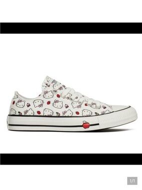 Converse White women’s Canvas Sneakers with Pink & Red Cartoon Print